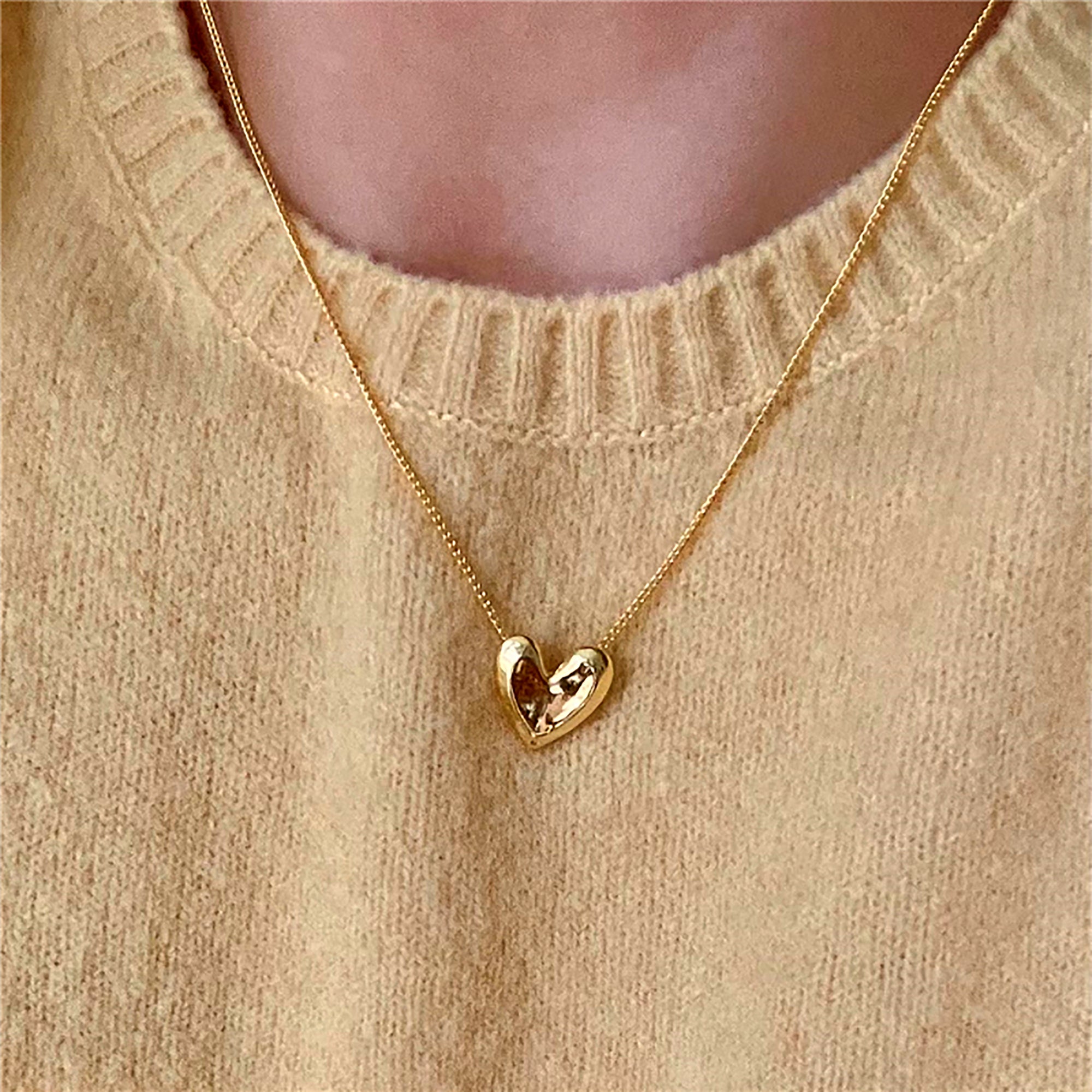 18K Gold Plated Heart Necklace Gift wedding influencer styling KOL / Youtuber / Celebrity / Fashion Icon picked