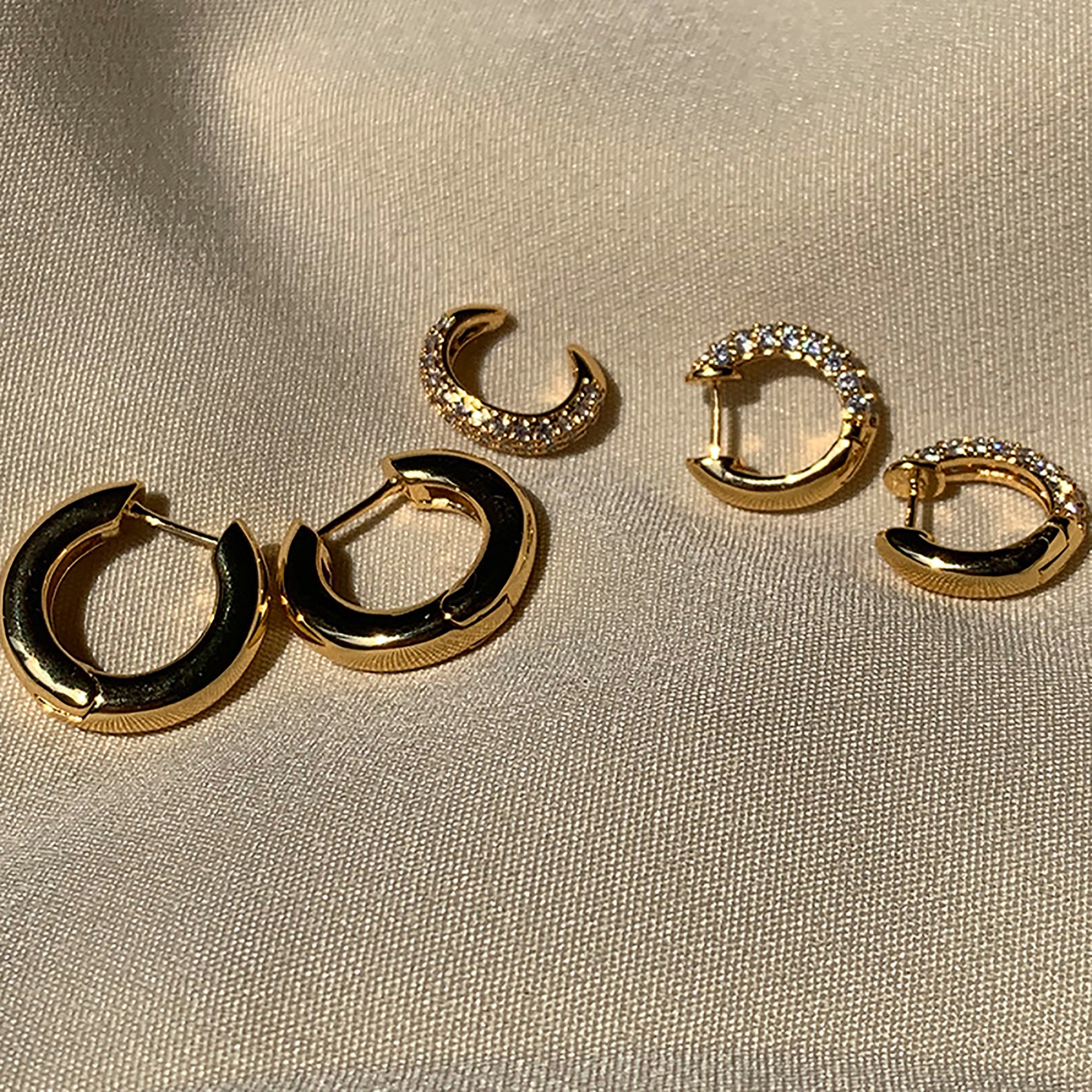 18K Gold Simple CZ Hoop Earrings