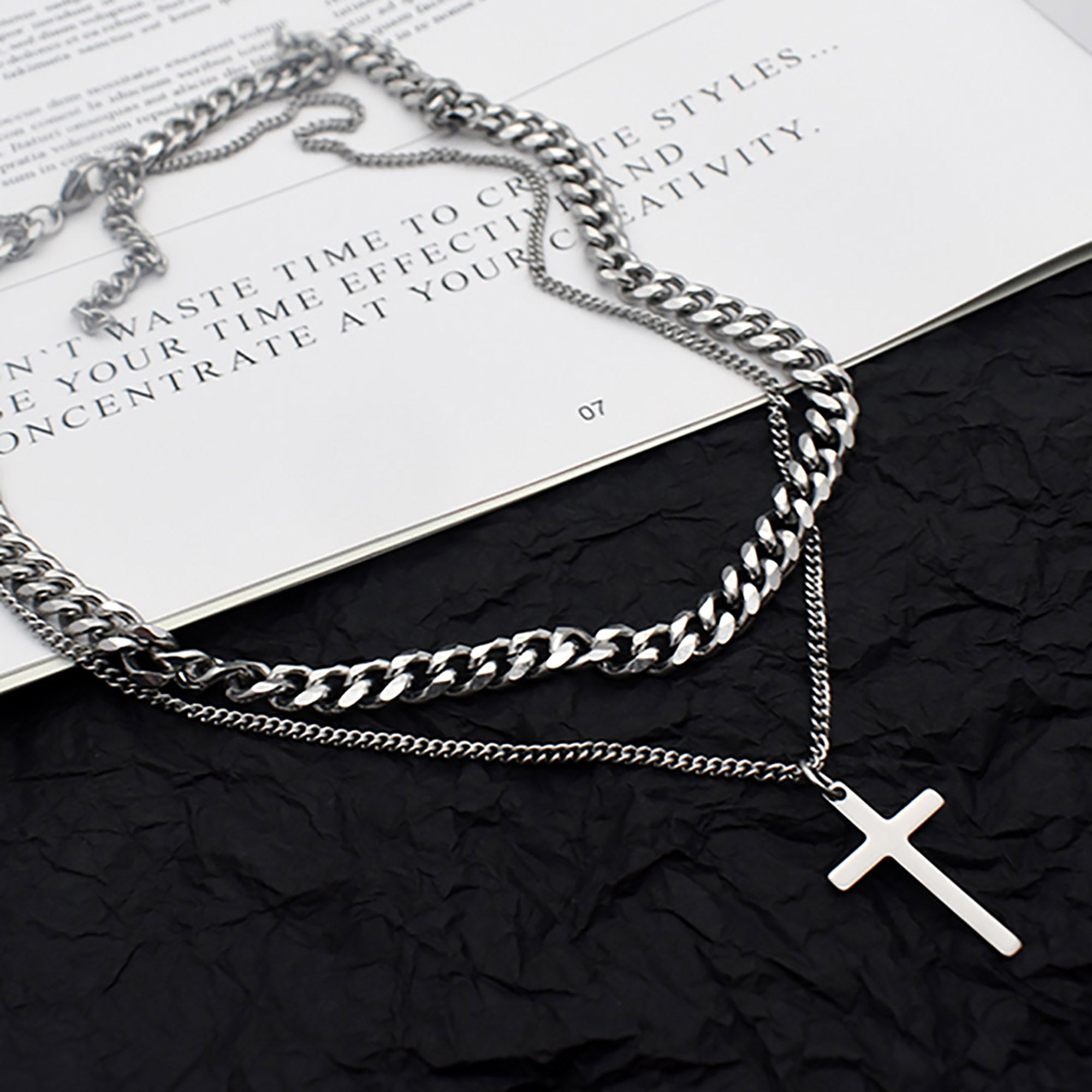 Stainless Steel 42cm Cross Pendant Layered Necklace Valentine Day Gift KOL / Youtuber / Celebrity / Fashion Icon styling