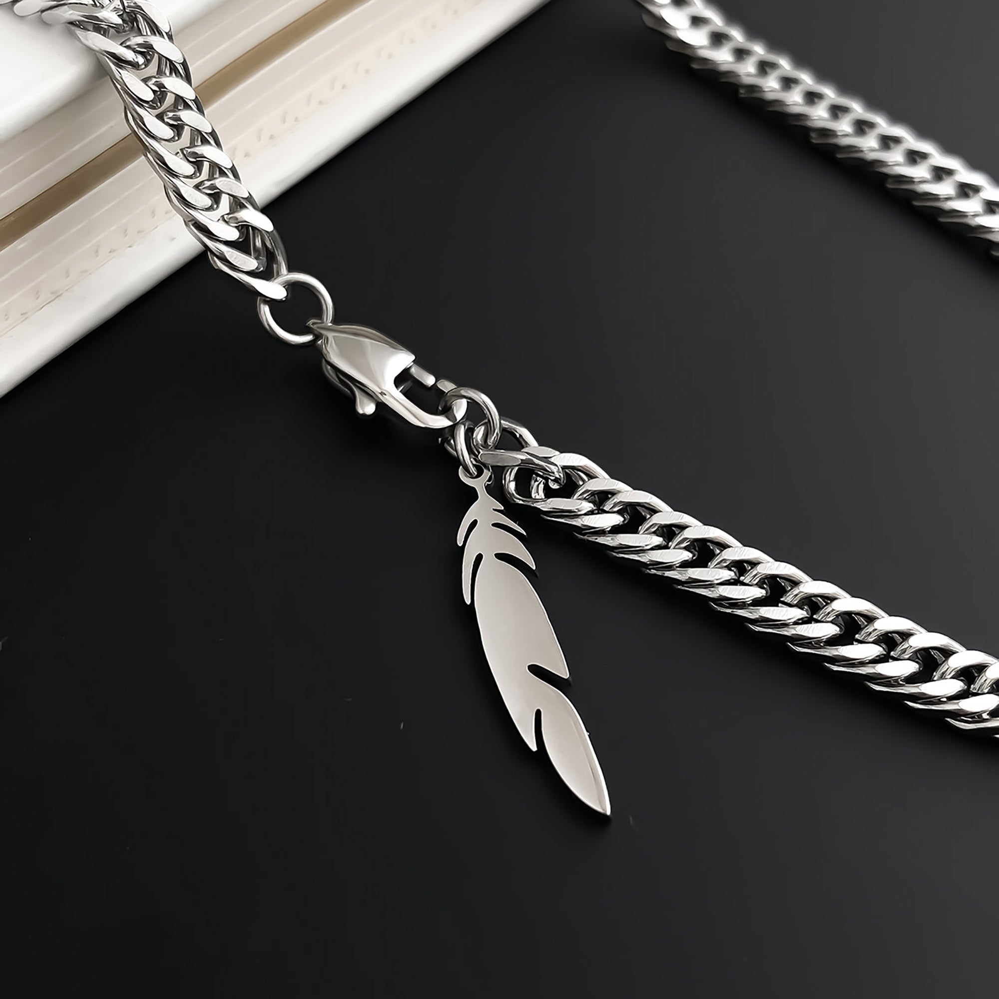 Stainless Steel 55cm w/ Feather Pendant Necklace Valentine Day Gift KOL / Youtuber / Celebrity / Fashion Icon styling