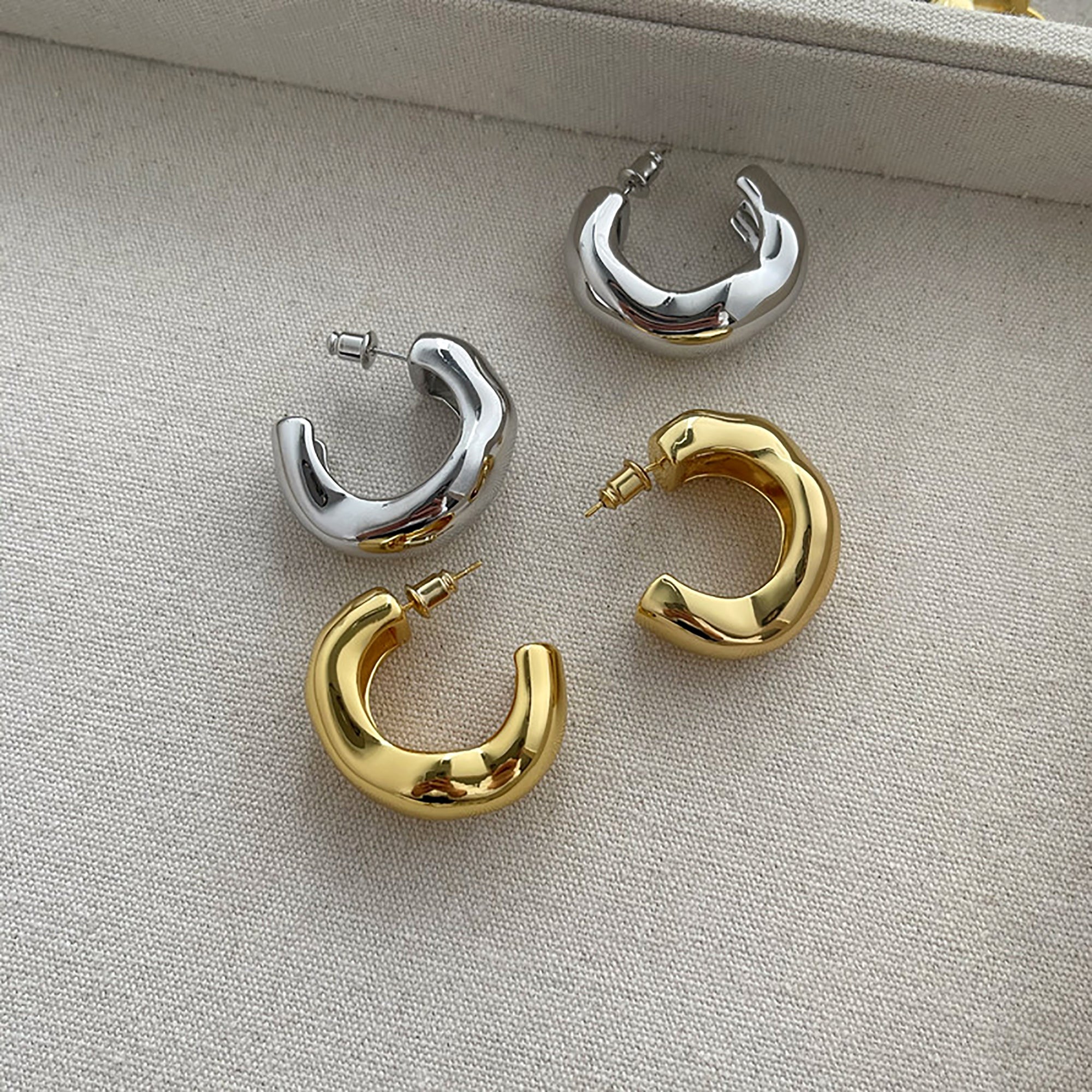 Gold Plated Chunky Hoop Earrings Gift wedding influencer styling KOL / Youtuber / Celebrity / Fashion Icon