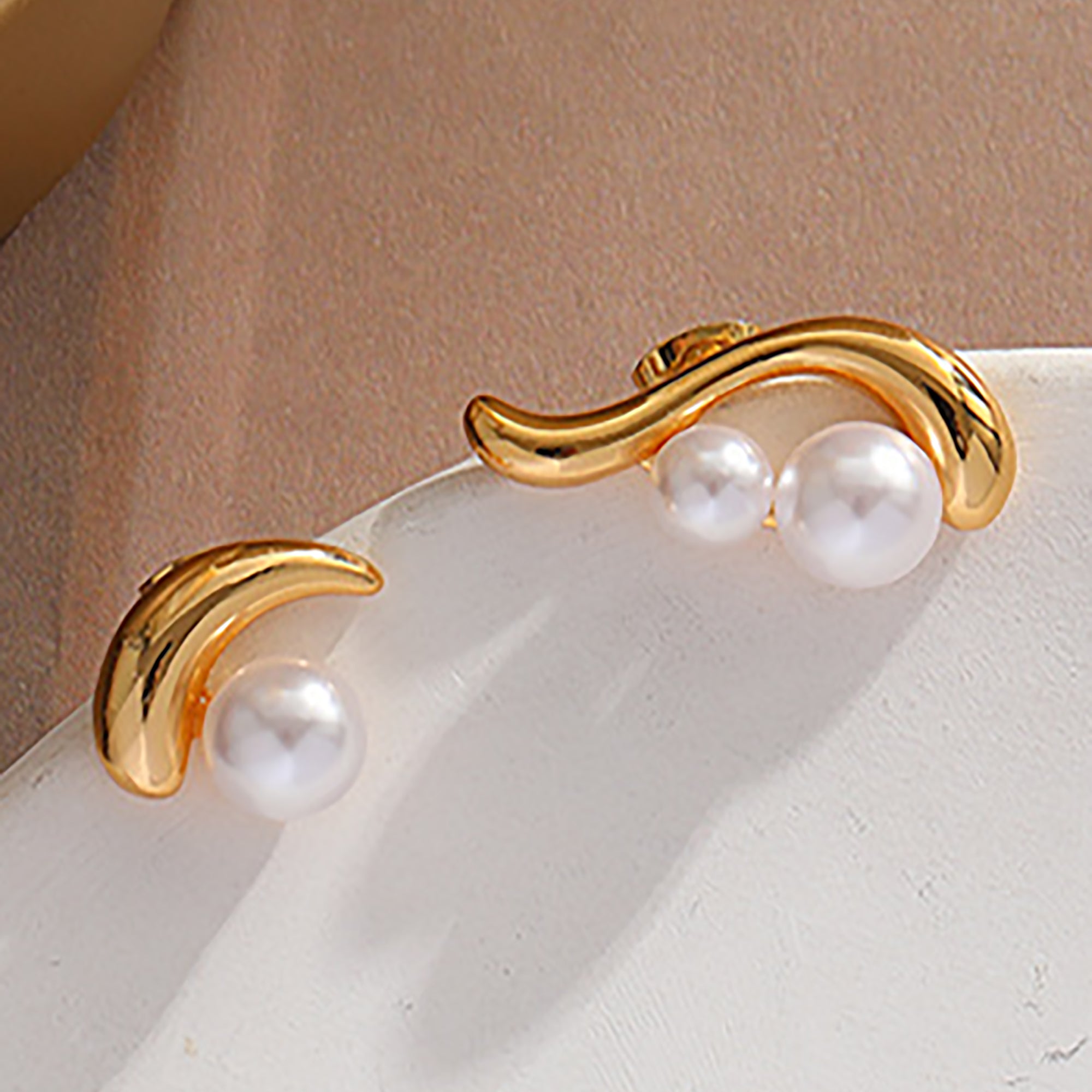 Gold Plated w/ Pearl Asymmetrical Earrings Valentine Day Gift birthday party anniversary